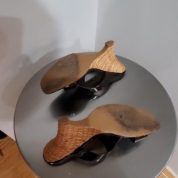 Sandals - Picture 4 of 5